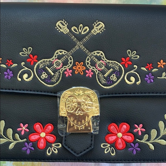 Disney Store Collection - Picture 2 of 7